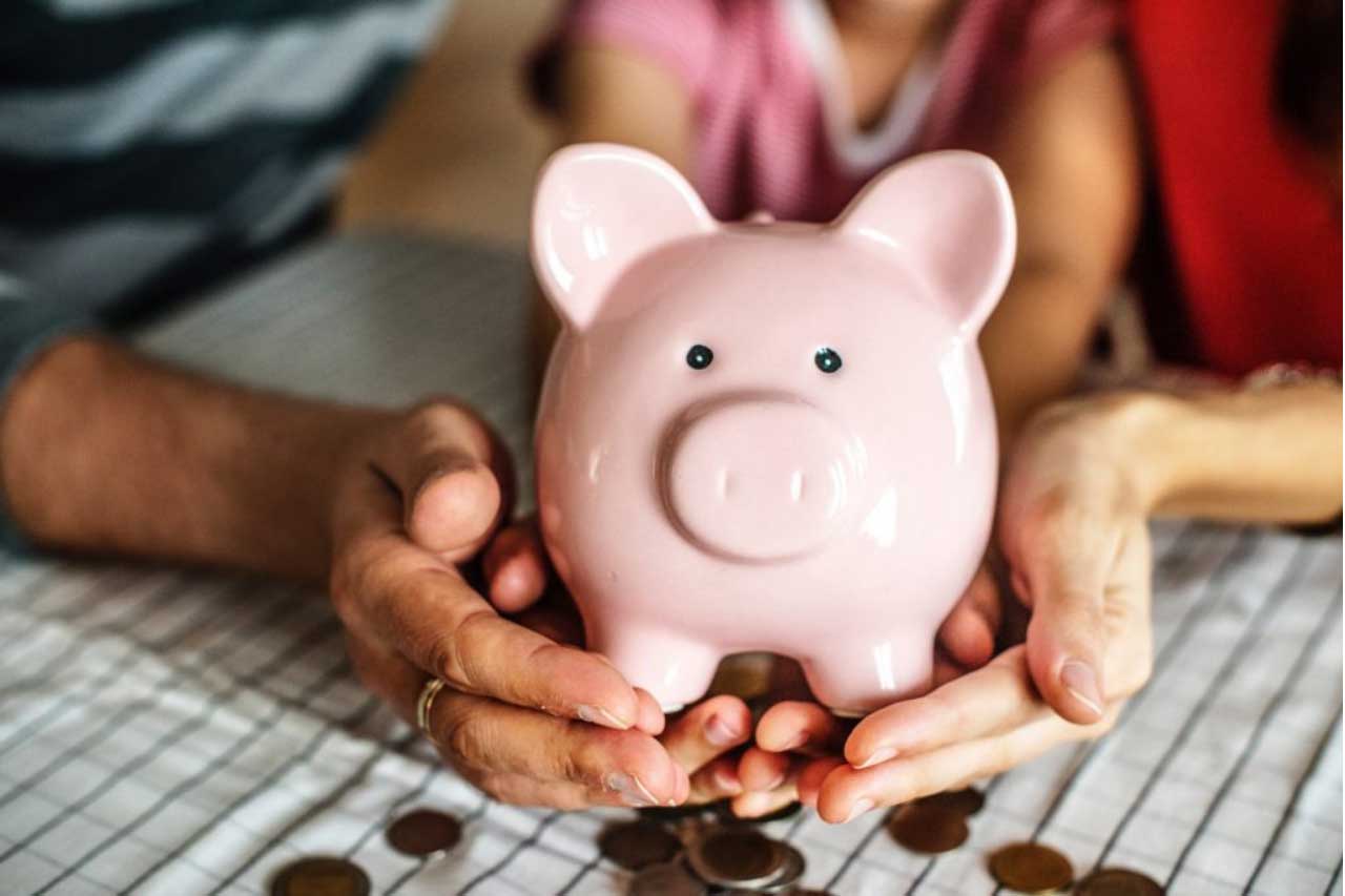 Tips & tricks for raising finance-savy children