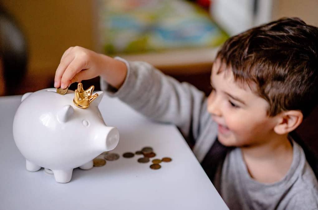 7 Ways to Raise Financially Savvy Kids